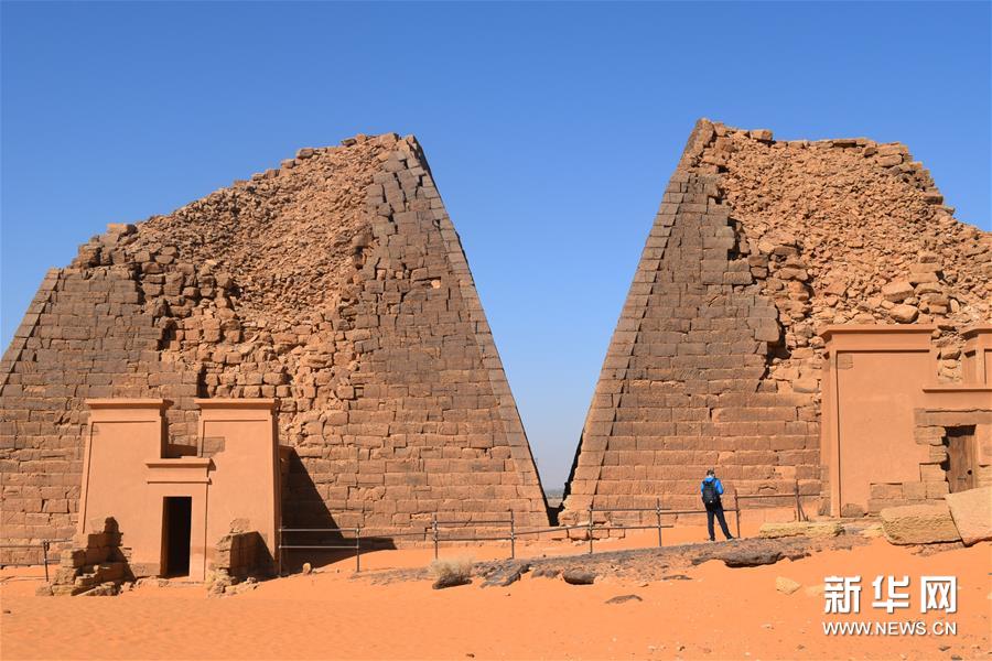 （国际）（1）探访世界文化遗产——苏丹金字塔