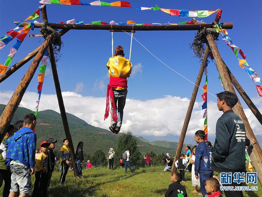 云南丽江:转山节尽显摩梭民俗风情